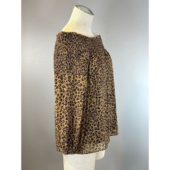 CeCe NWT Smocked Off-Shoulder Leopard Print Blouse in Spice Size M - Picture 3 of 5